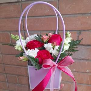 Petit panier de fleurs mélanges